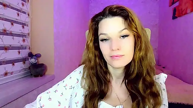 impossibleluna online show from 9, 10, 2025