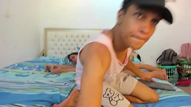 fenixonfire  online show from 5, 3, 2025