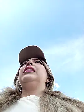 madelaine- online show from 19, 12, 2025