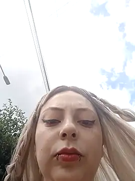 madelaine- online show from 21, 3, 2025