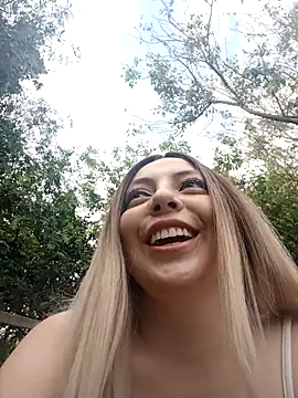 madelaine- online show from 9, 10, 2025