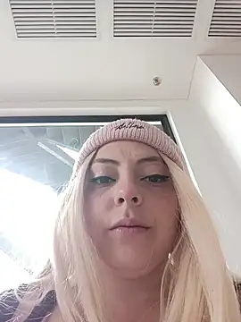 madelaine- online show from 17, 4, 2026