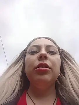 madelaine- online show from 5, 11, 2025