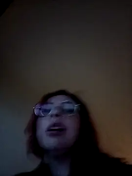 Snapshot of madelaine- chatting on 24, 6, 2026 madelaine- online show from 24, 6, 2026