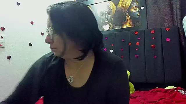 Evaaross 2345 online show from 20, 6, 2026