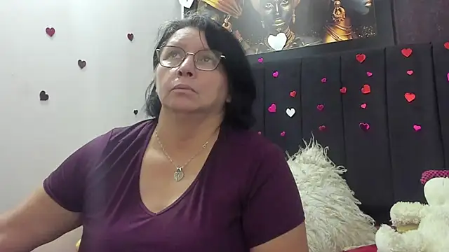 Evaaross 2345 online show from 7, 5, 2026