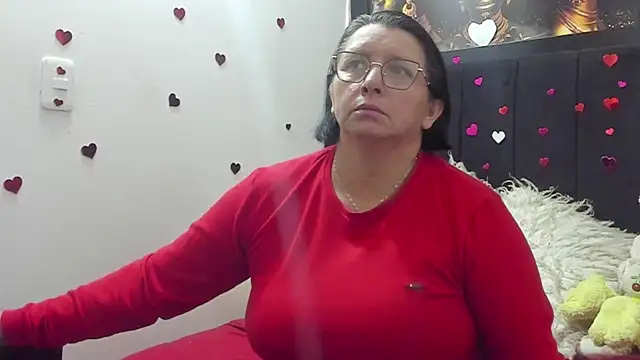 Evaaross 2345 online show from 12, 4, 2026