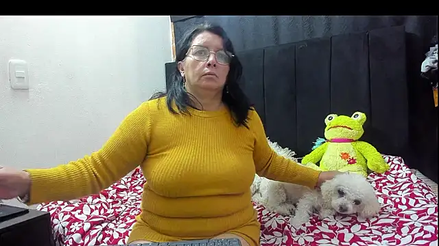 Evaaross 2345 online show from 1, 2, 2026