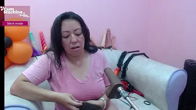 Snapshot of Drool_Sucker chatting on 16, 11, 2025 Drool Sucker online show from 16, 11, 2025