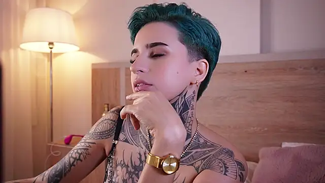 Snapshot of AliceShazaham_ chatting on 7, 2, 2025 AliceShazaham online show from 7, 2, 2025