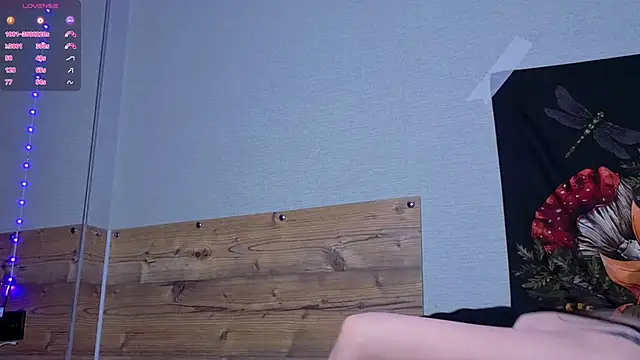 DaisyElmers online show from 5, 10, 2025