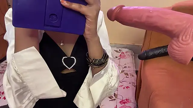 Snapshot of Sheela_oshovadi chatting on 18, 1, 2026 Sheela oshovadi online show from 18, 1, 2026