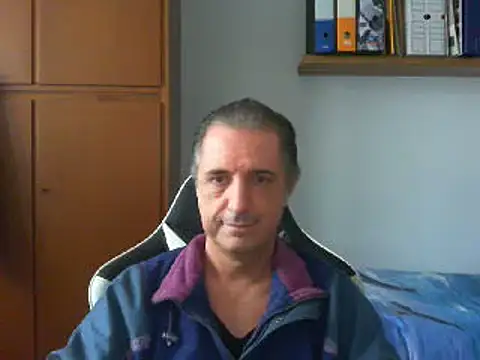 Snapshot of lliuk70mi chatting on 8, 2, 2025 lliuk70mi online show from 8, 2, 2025