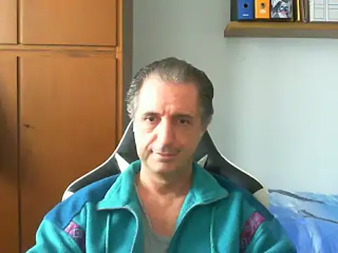 Snapshot of lliuk70mi chatting on 10, 3, 2025 lliuk70mi online show from 10, 3, 2025
