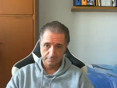 Snapshot of lliuk70mi chatting on 24, 12, 2024 lliuk70mi online show from 24, 12, 2024