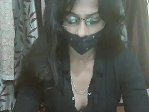 Snapshot of JENIFER_PUNE chatting on 11, 2, 2025 JENIFER PUNE online show from 11, 2, 2025