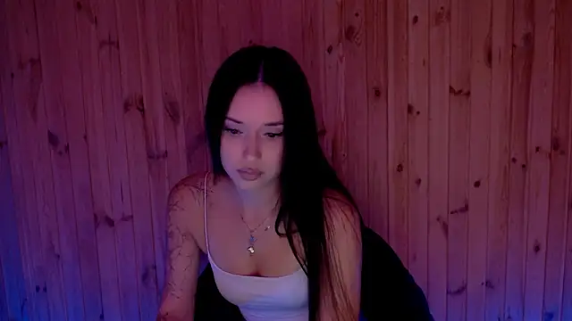 Snapshot of AlisaLink chatting on 4, 10, 2025 AlisaLink online show from 4, 10, 2025