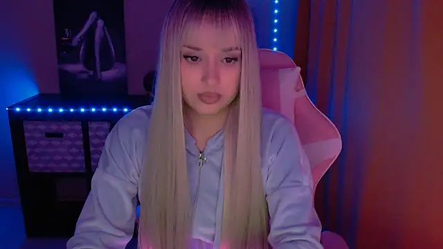 Snapshot of AlisaLink chatting on 11, 3, 2025 AlisaLink online show from 11, 3, 2025