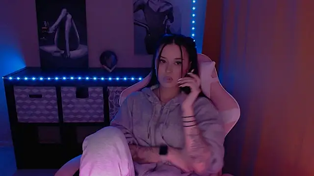 Snapshot of AlisaLink chatting on 19, 3, 2025 AlisaLink online show from 19, 3, 2025