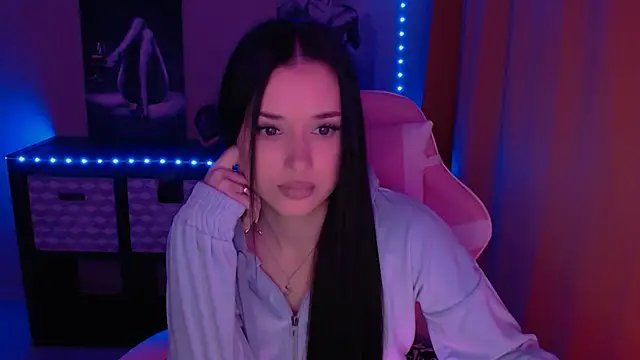 Snapshot of AlisaLink chatting on 16, 2, 2025 AlisaLink online show from 16, 2, 2025