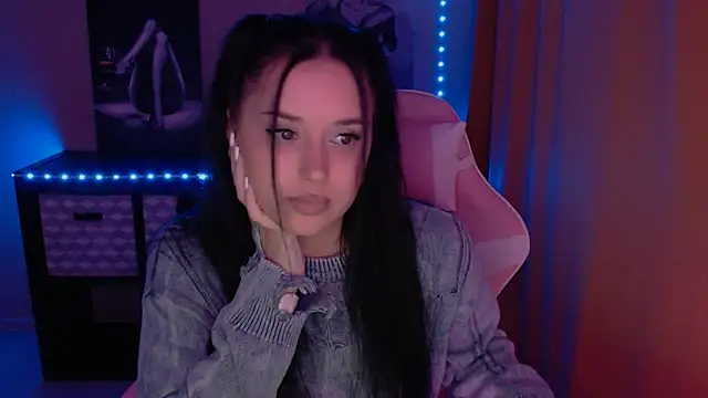 Snapshot of AlisaLink chatting on 13, 3, 2025 AlisaLink online show from 13, 3, 2025