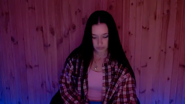 Snapshot of AlisaLink chatting on 28, 9, 2025 AlisaLink online show from 28, 9, 2025