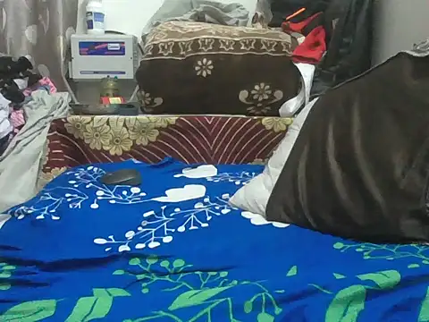 Desiboy 525 online show from 4, 11, 2025