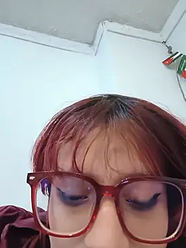 Snapshot of RedMeloddy chatting on 7, 7, 2026 RedMeloddy online show from 7, 7, 2026