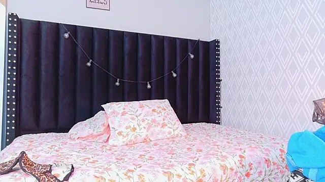 littleebonymommy online show from 10, 9, 2025