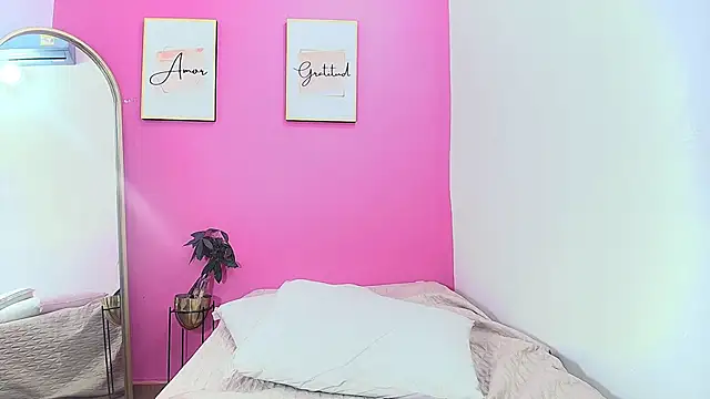 littleebonymommy online show from 15, 3, 2025