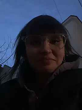 bigbabykiki online show from 9, 3, 2025