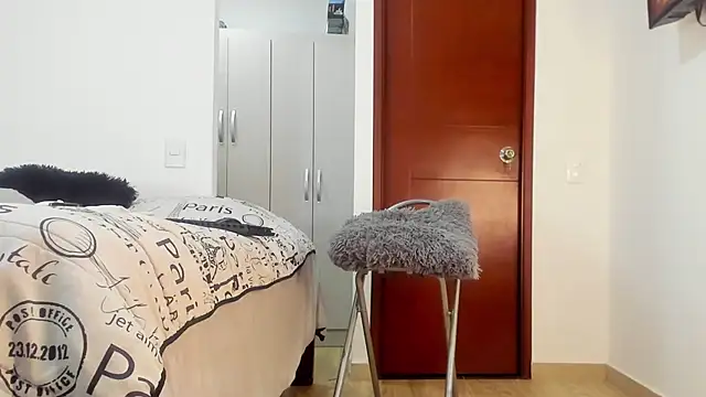 SophieBaker   online show from 19, 3, 2025