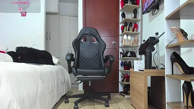 SophieBaker   online show from 2, 3, 2026