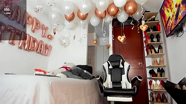 SophieBaker   online show from 3, 11, 2025