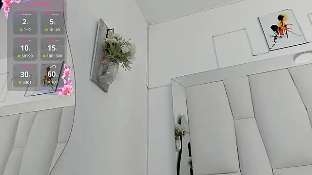 Regiina Doll online show from 10, 9, 2025