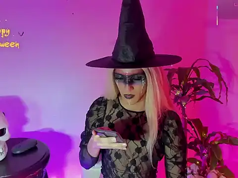 Regiina Doll online show from 10, 10, 2025