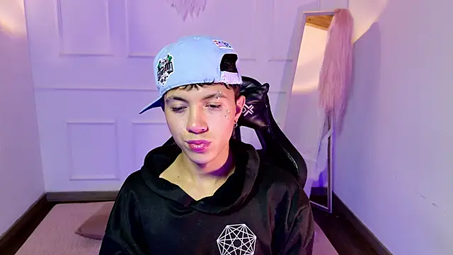 Justyn Ross online show from 19, 10, 2025