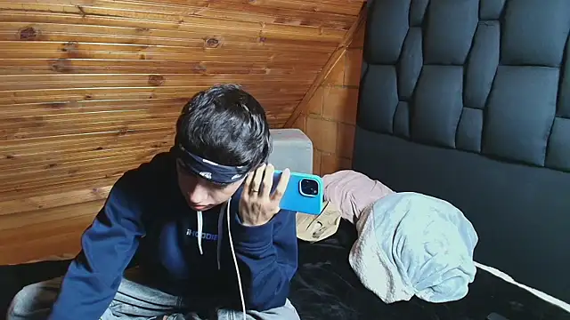 Justyn Ross online show from 8, 11, 2025