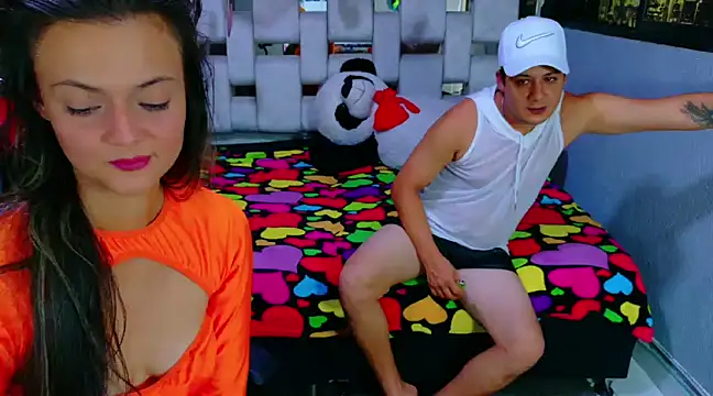 Snapshot of ValentinaAndTerry chatting on 13, 2, 2025 ValentinaAndTerry online show from 13, 2, 2025