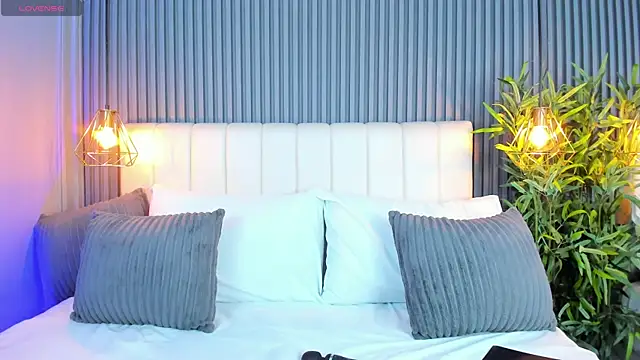 LinaGlam online show from 2, 10, 2025