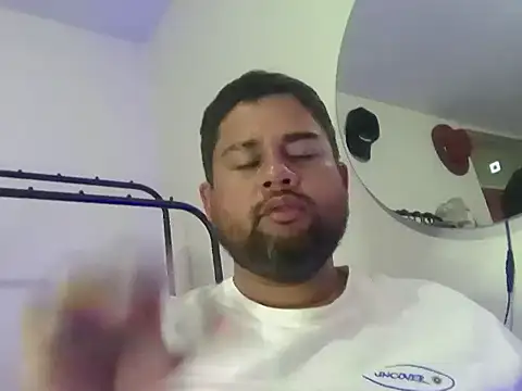 GABRIELGARCIA1313 online show from 19, 6, 2026