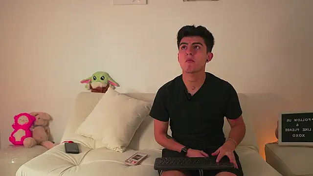 tommy and sophie online show from 5, 1, 2025