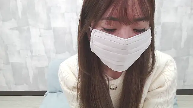 LOVE MOMO LOVE online show from 18, 11, 2025