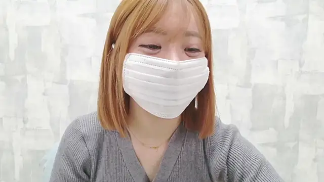 LOVE MOMO LOVE online show from 13, 1, 2026