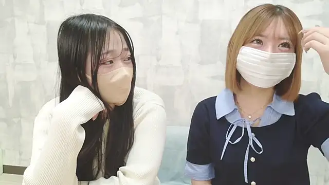 LOVE MOMO LOVE online show from 5, 5, 2026