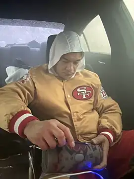 EatMyCake831 online show from 13, 11, 2025