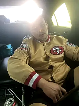 EatMyCake831 online show from 27, 11, 2025