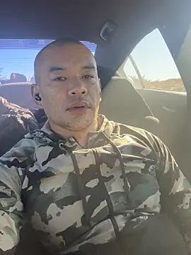 EatMyCake831 online show from 5, 12, 2025