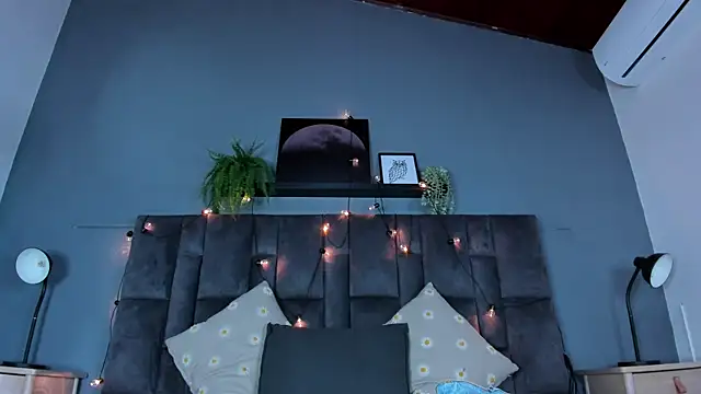 DulceAurora   online show from 17, 3, 2026