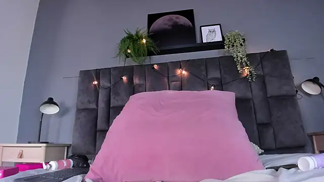 Snapshot of DulceAurora__ chatting on 18, 6, 2026 DulceAurora online show from 18, 6, 2026